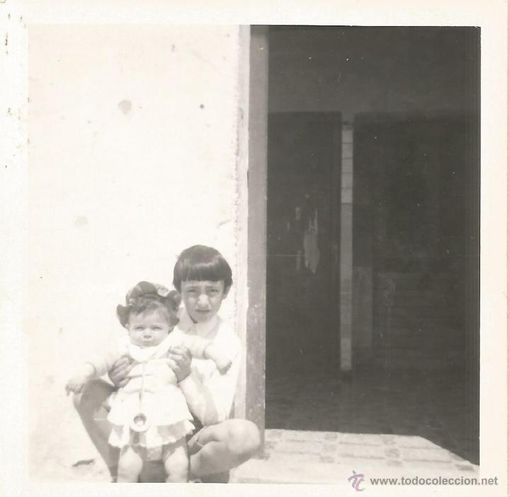 Antique Photography: *** G763 - FOTOGRAFIA - JOVENCITO CON UNA PRECIOSA NI&Ntilde;ITA