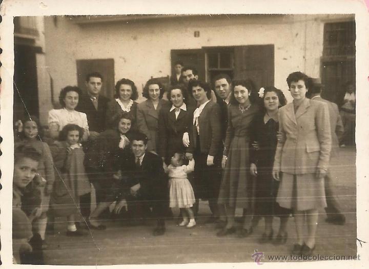 Fotografia antiga: :::: M95 - FOTOGRAFIA - GRUPO DE AMIGOS