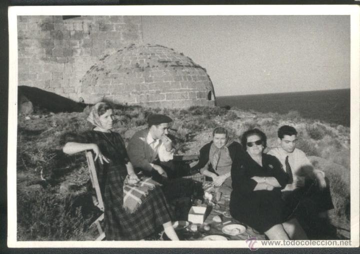 Fotograf&iacute;a antigua: MERIENDA EN LA PLAYA - LOTE 2 FOTOS