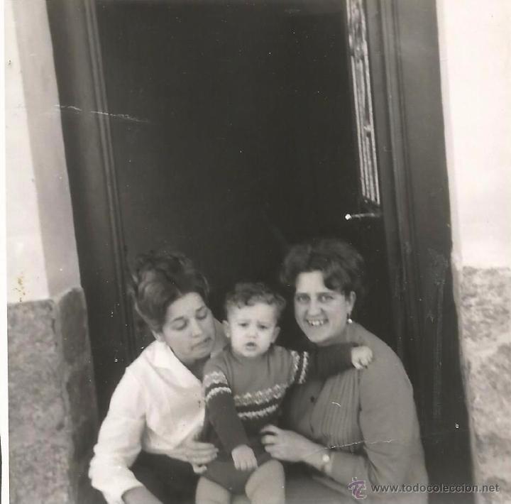 Antique Photography: ** G785 - FOTOGRAFIA - DOS SE&Ntilde;ORAS CON UN NI&Ntilde;ITO - RF. FL17