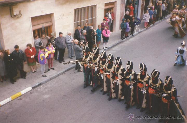 Fotograf&iacute;a antigua: :::: B707 - FOTOGRAFIA - DESFILE DE MOROS Y CRISTIANOS