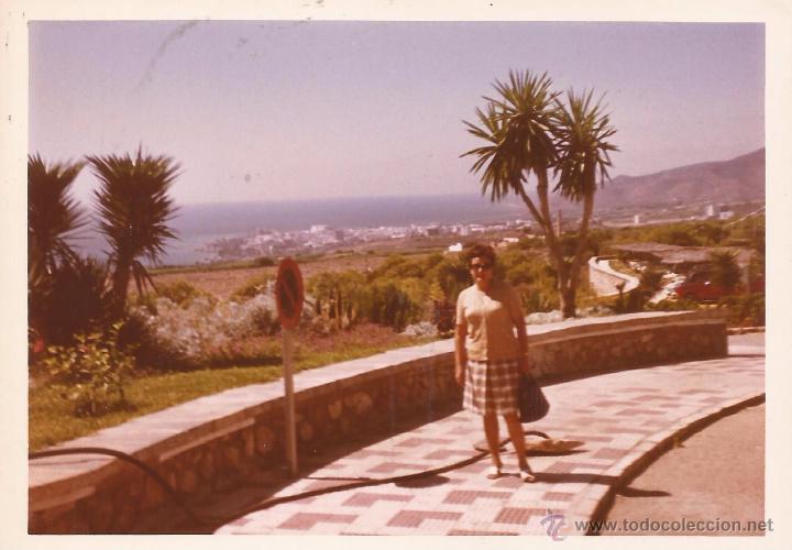 Antique Photography: :::: E375 - FOTOGRAFIA - SE&Ntilde;ORA EN NERJA - MALAGA - 1969