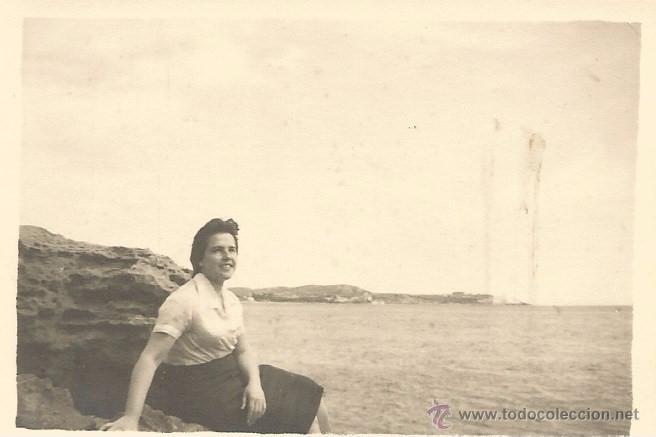 Alte Fotografie: ** M659 - FOTOGRAFIA - SE&Ntilde;ORA AL LADO DEL MAR