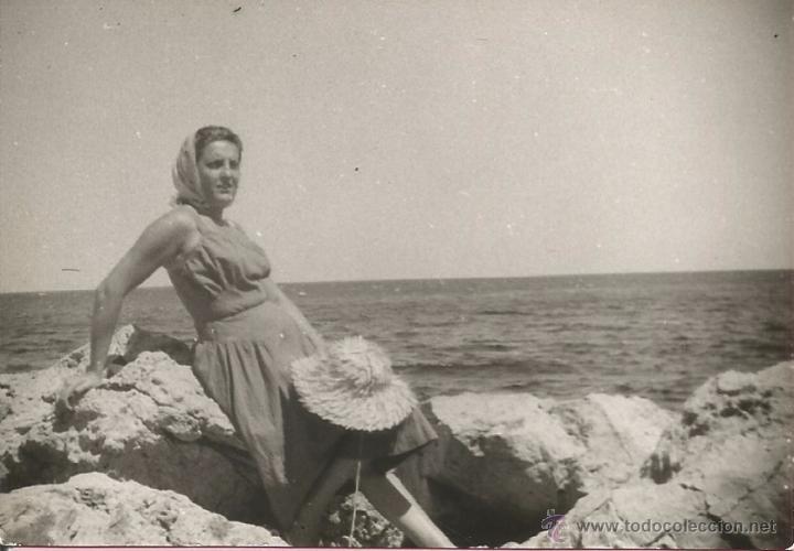 Antique Photography: ** M783 - FOTOGRAFIA - SE&Ntilde;ORA SENTADA EN LAS ROCAS