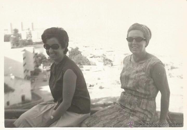 Antique Photography: == M800 - FOTOGRAFIA - DOS AMIGAS