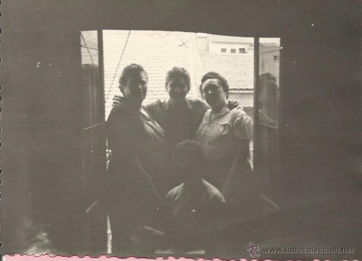Fotograf&iacute;a antigua: :::: M681 - FOTOGRAFIA - GRUPO DE AMIGOS