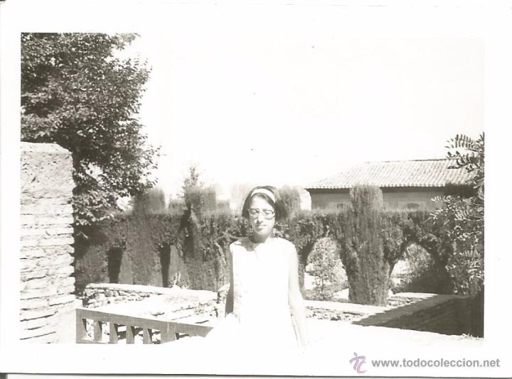 Alte Fotografie: ** R451 - FOTOGRAFIA - JOVENCITA EN LA ALHAMBRA - RF. 1508