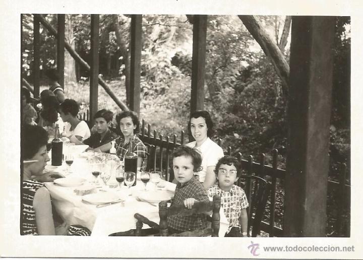 Alte Fotografie: ** R457 - FOTOGRAFIA - GRUPO FAMILIAR EN UNA COMIDA - RF. 1508