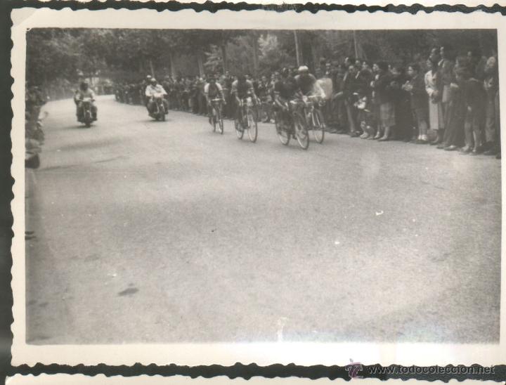Fotograf&iacute;a antigua: VUELTA CICLISTA