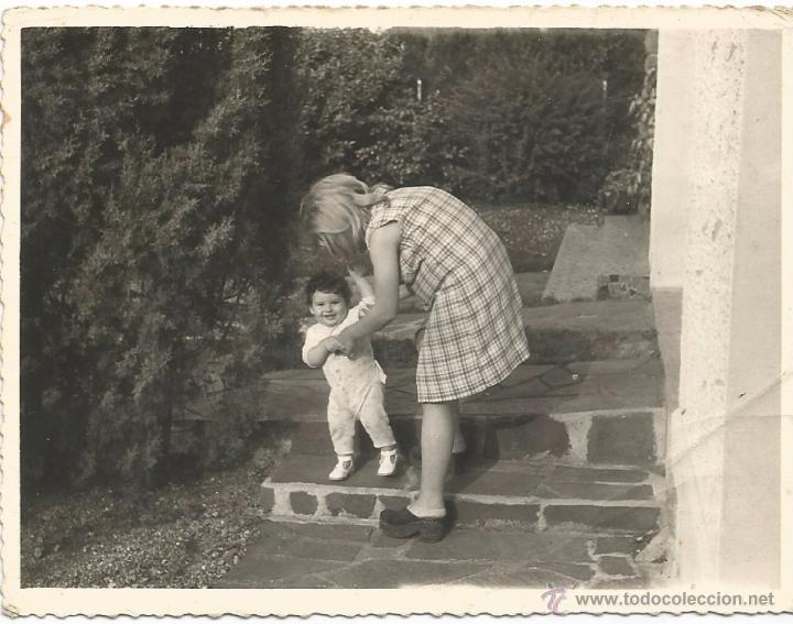 Antique Photography: *** QA249 - FOTOGRAFIA - SE&Ntilde;ORA CON UNA NI&Ntilde;ITA