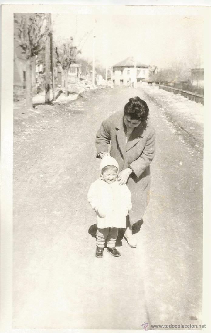 Alte Fotografie: :::: LC614 - FOTOGRAFIA - SE&Ntilde;ORA CON NI&Ntilde;ITO DE PASEO