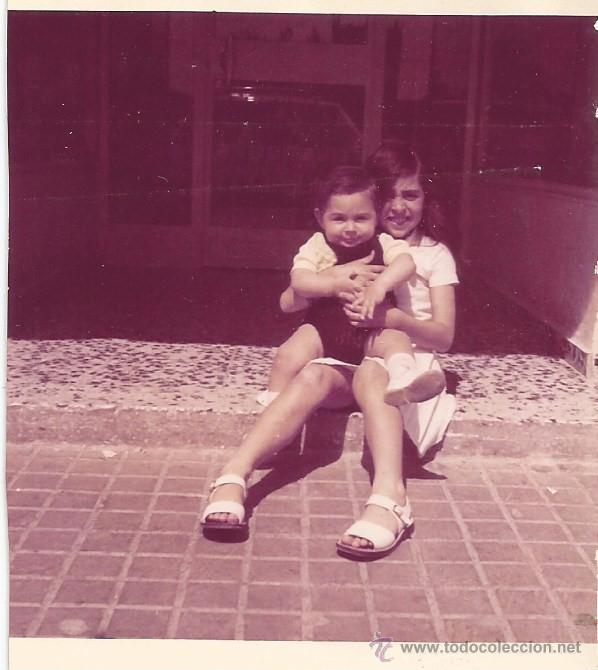 Alte Fotografie: ** E741 - FOTOGRAFIA - JOVENCITA CON UN BEB&Eacute; EN BRAZOS
