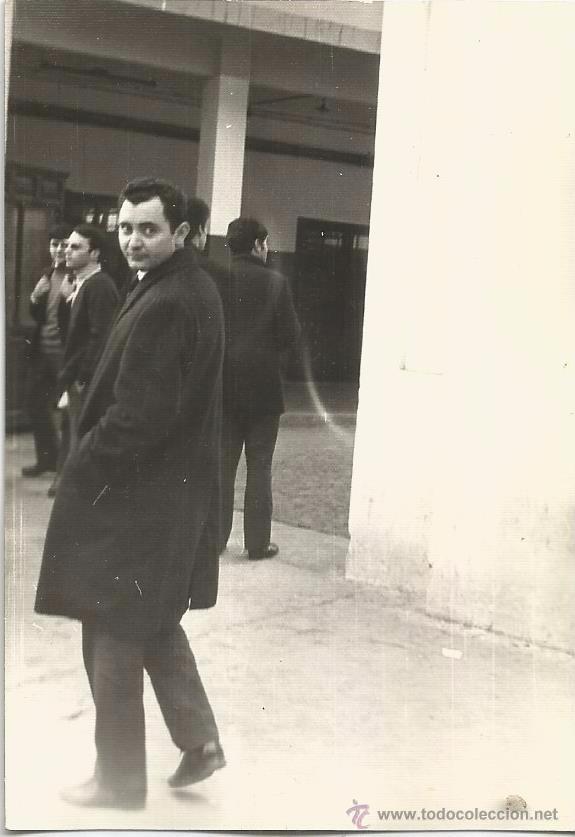 Fotograf&iacute;a antigua: ** H372 - FOTOGRAFIA - JOVEN DE PASEO