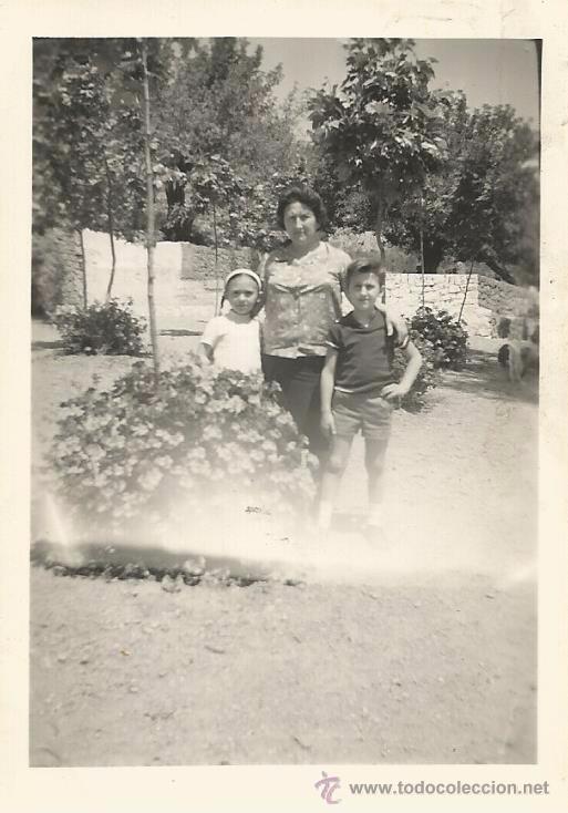 Fotograf&iacute;a antigua: ** H226 - FOTOGRAFIA - SE&Ntilde;ORA CON DOS JOVENCITOS