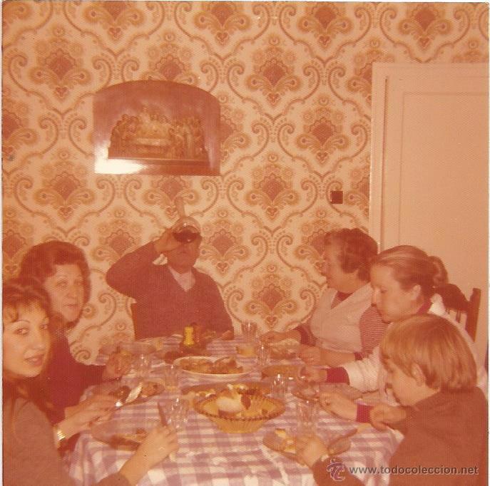 Fotograf&iacute;a antigua: :::: H69 - FOTOGRAFIA - GRUPO FAMILIAR EN UNA COMIDA