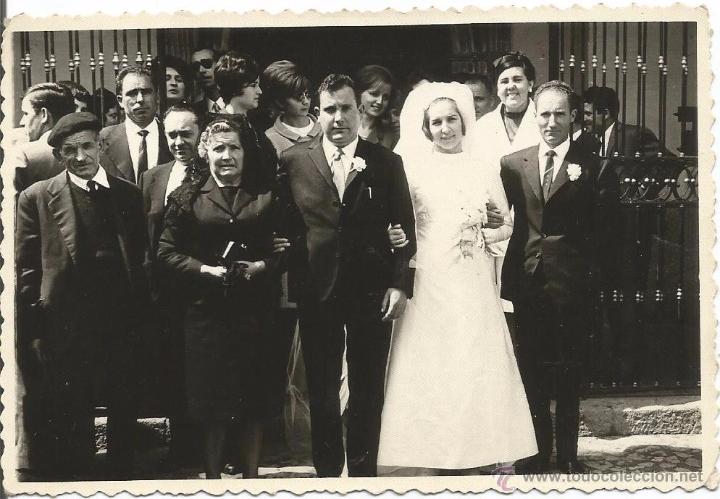 Antique Photography: ^^^ H473 - FOTOGRAFIA - PAREJA DE NOVIOS CON SUS FAMILIARES