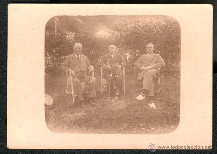 Photographie ancienne: SE&Ntilde;ORES POSANDO