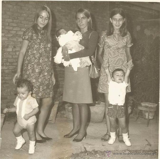 Alte Fotografie: ** H615 - FOTOGRAFIA - TRES JOVENES CON TRES NI&Ntilde;ITOS