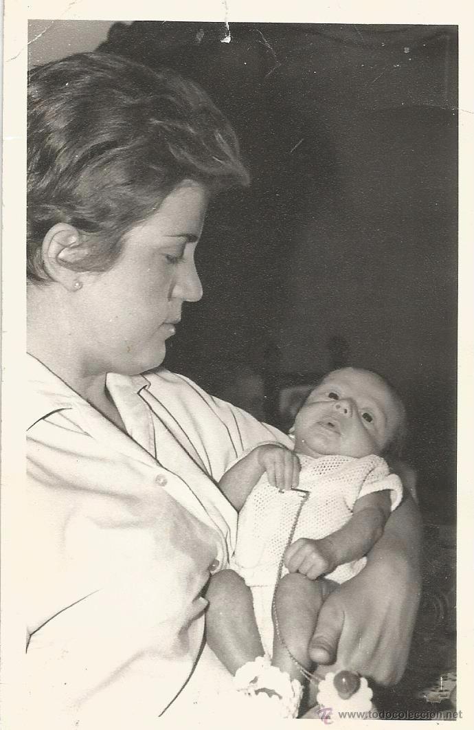 Alte Fotografie: ** H530 - FOTOGRAFIA - SE&Ntilde;ORA CON BEB&Eacute; EN BRAZOS