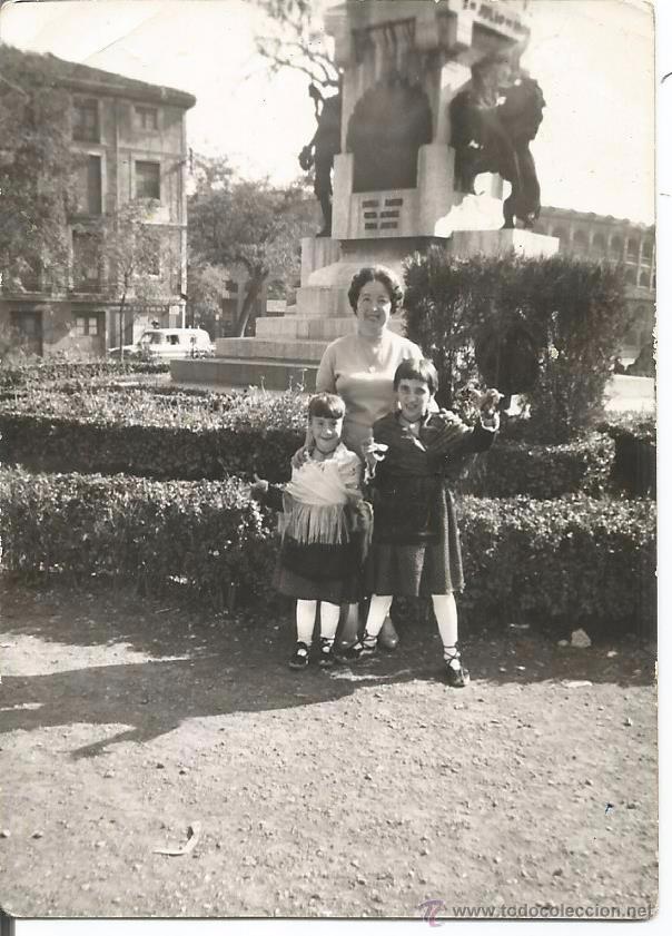 Alte Fotografie: ** H399 - FOTOGRAFIA - SE&Ntilde;ORA CON DOS NI&Ntilde;ITAS