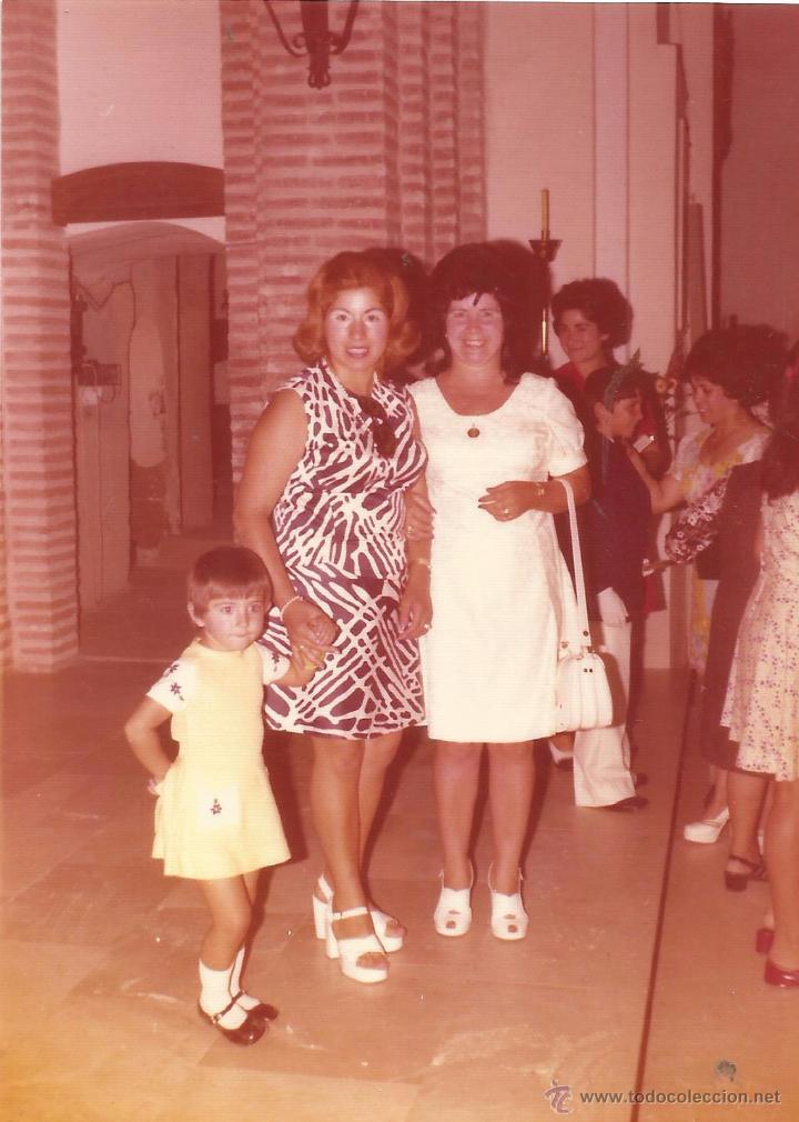 Fotografia antica: *** QA406 - FOTOGRAFIA - DOS SE&Ntilde;ORAS CON UNA NI&Ntilde;ITA