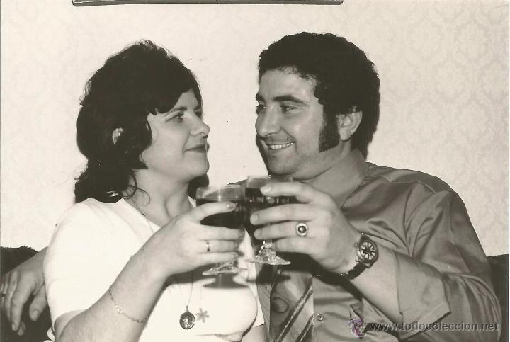 Fotografia antica: ** Z520 - FOTOGRAFIA - PAREJA BRINDANDO - LL19