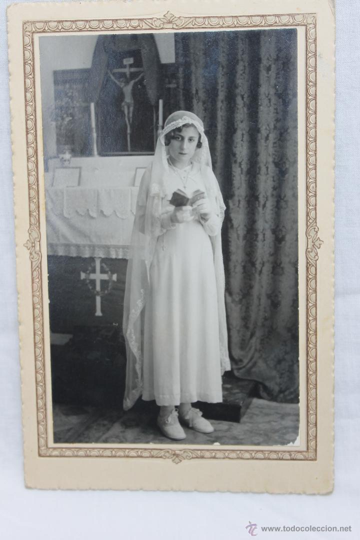 Fotografia antica: NI&Ntilde;A DE COMUNION, FOTO PUERTAS ALICANTE MAYO 1933