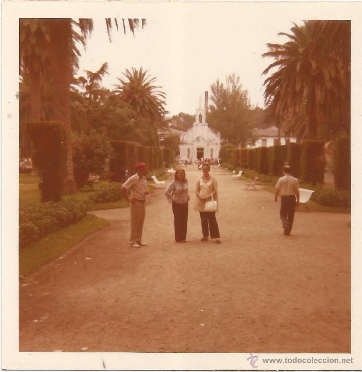 Fotografia antiga: ** V448 - FOTOGRAFIA - AMIGOS EN BONITO PAISAJE