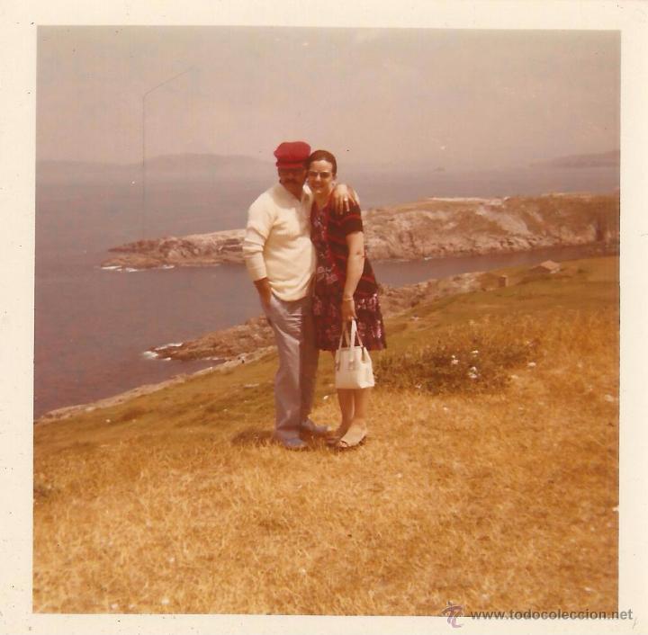 Fotografia antiga: ** V472 - FOTOGRAFIA - PAREJA JUNTO AL MAR