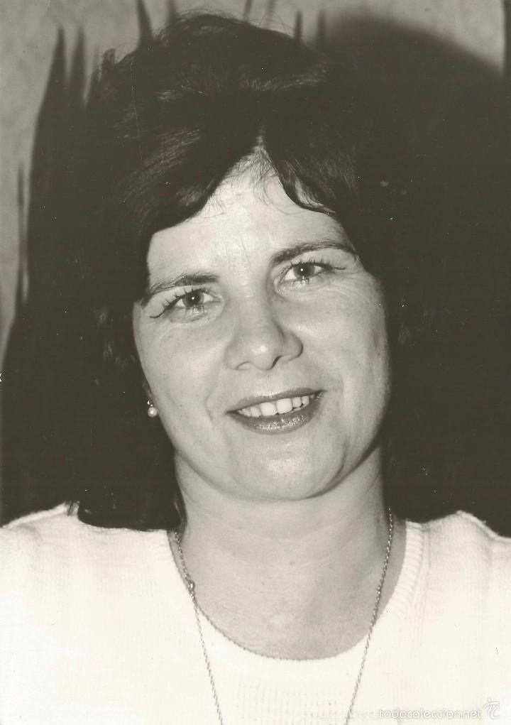 Fotografia antica: ** LL132 - FOTOGRAFIA - SE&Ntilde;ORA - 18 X 12,5 CM.