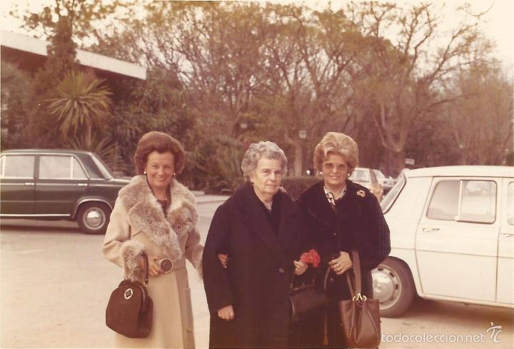 Fotografia antiga: ***QZ106 - FOTOGRAFIA - TRES ELEGANTES AMIGAS