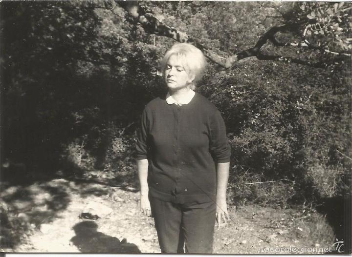 Alte Fotografie: ** J780 - FOTOGRAFIA - SE&Ntilde;ORA EN EL MONTE
