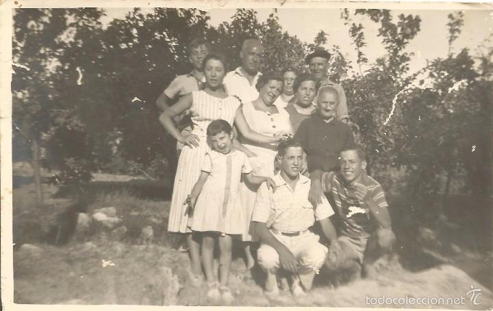 Fotografia antiga: :::: LC278 - FOTOGRAFIA - GRUPO FAMILIAR - ALFAZ DEL PI 1957