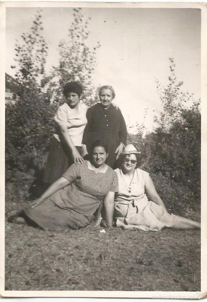 Fotografia antica: ** S637 - FOTOGRAFIA - GRUPO DE AMIGAS