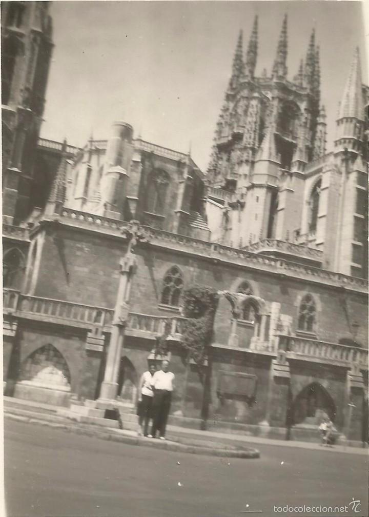 Fotografia antica: *** H957 - FOTOGRAFIA - PAREJA EN BONITO PAISAJE