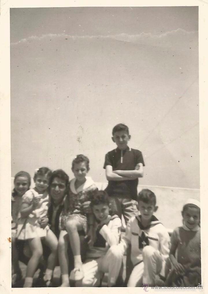Antique Photography: ** S5783 - FOTOGRAFIA - DOS NI&Ntilde;OS DE PRIMERA COMUNION CON SUS AMIGUITOS