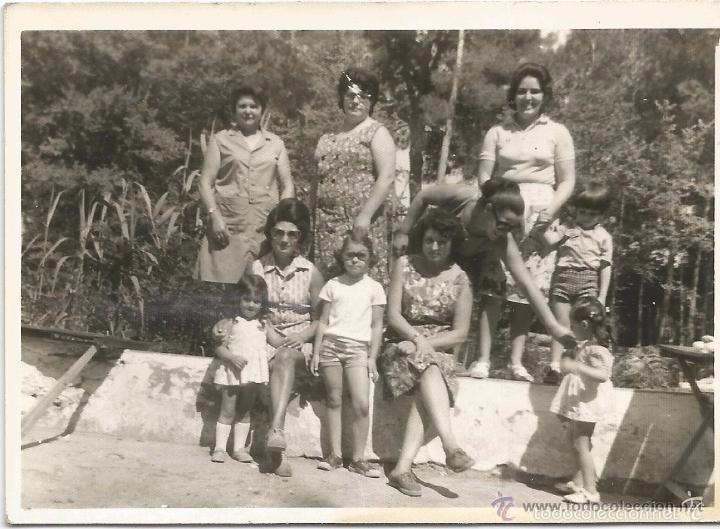 Antique Photography: *** M193 - FOTOGRAFIA - GRUPO DE AMIGAS CON SUS NI&Ntilde;OS
