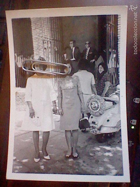 Fotograf&iacute;a antigua: foto particular a&ntilde;os 60 moto vespa o similar  10,5 x 7,5 cms