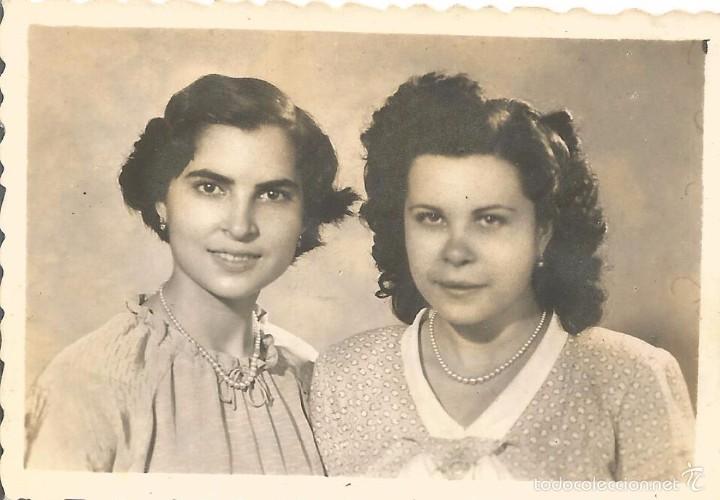 Fotografia antiga: ** S541 - FOTOGRAFIA - DOS AMIGAS