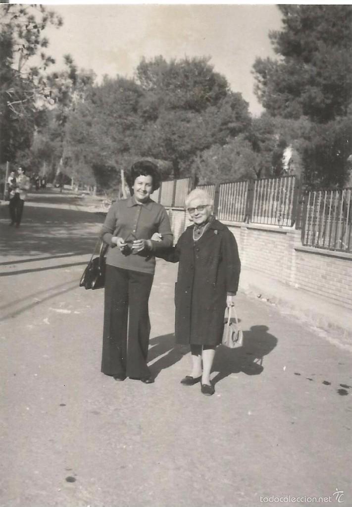 Fotografia antiga: ** SS33 - FOTOGRAFIA - DOS SE&Ntilde;ORAS DE PASEO