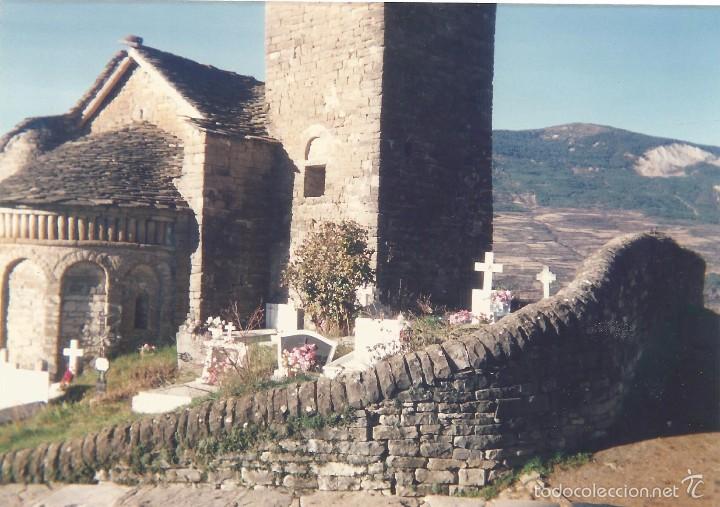 Fotografia antiga: == PN316 - FOTOGRAFIA - PAISAJE - CEMENTERIO JUNTO A UNA IGLESIA