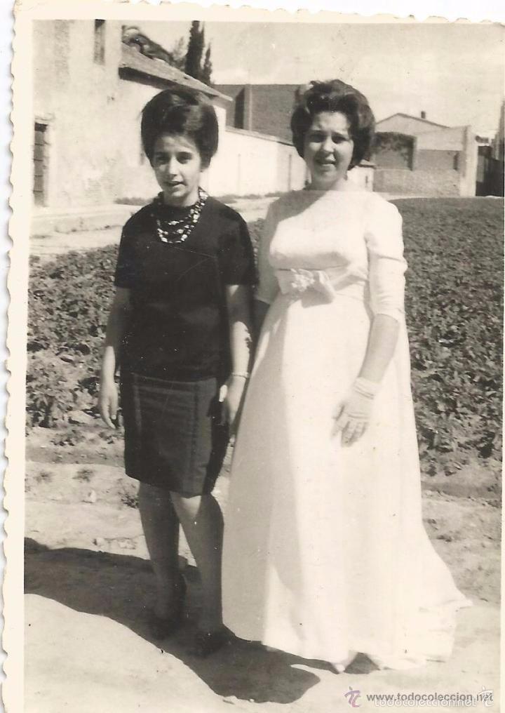 Fotografia antiga: ** SS50 - FOTOGRAFIA - NOVIA CON UNA AMIGA