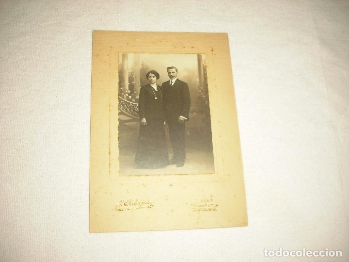 Antique Photography: FOTO ANTIGUA DE PAREJA . FOTOGRAFO FABREGAT . 10 X14 CM.