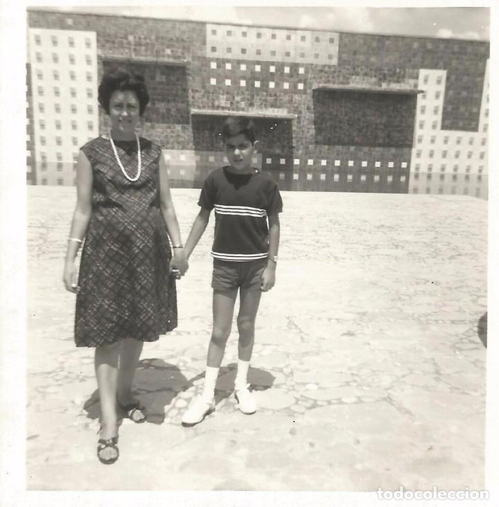 Fotografia antiga: ** S442 - FOTOGRAFIA - SE&Ntilde;ORA CON JOVENCITO
