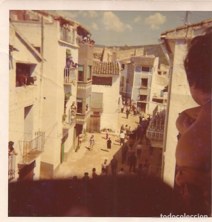 Fotograf&iacute;a antigua: ** S472 - FOTOGRAFIA - CALLE DE PUEBLO - RF.C75