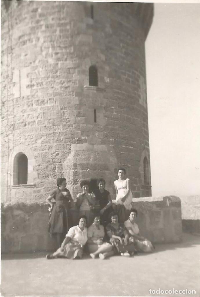 Fotograf&iacute;a antigua: ** SS809 - FOTOGRAFIA - GRUPO DE  AMIGAS EN BONITO PAISAJE - RF.C75