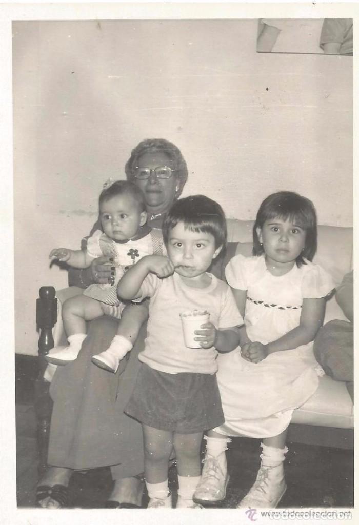 Fotograf&iacute;a antigua: :::: SS736 - FOTOGRAFIA - SE&Ntilde;ORA CON TRES NI&Ntilde;ITAS