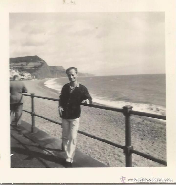 Fotograf&iacute;a antigua: ** SS327 - FOTOGRAFIA - SE&Ntilde;OR AL LADO DEL MAR - 6,5 X 6,5 CM. - RF.C00