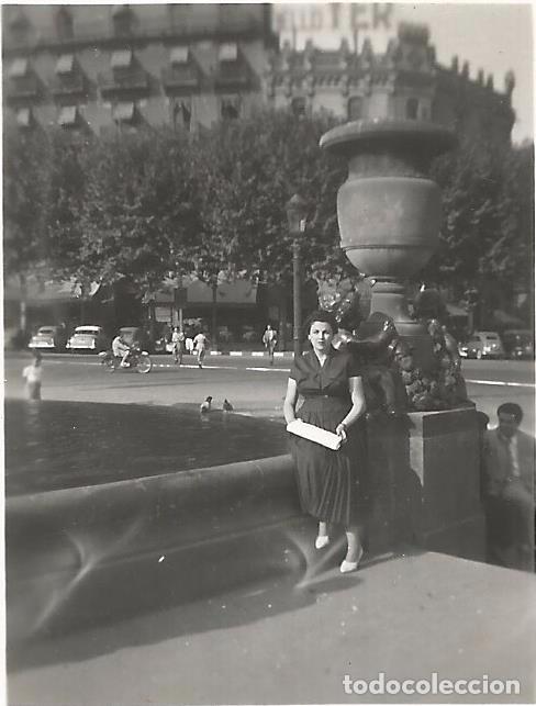 Fotograf&iacute;a antigua: ** FP329 - FOTOGRAFIA PEQUE&Ntilde;O FORMATO - SE&Ntilde;ORA EN BONITO PAISAJE - 6 X 4,5 CM. - RF.C75