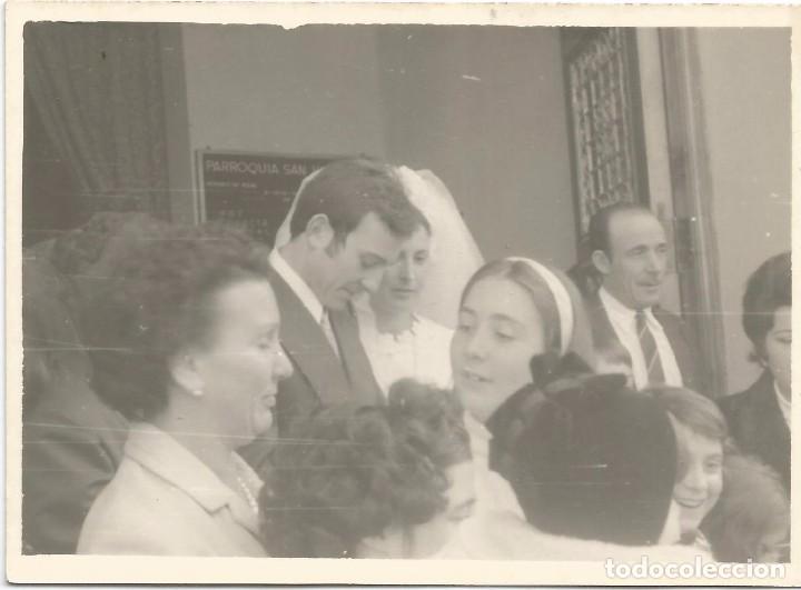 Fotograf&iacute;a antigua: ** SS898 - FOTOGRAFIA - PAREJA DE NOVIOS CON SUS AMIGOS - RF.C75